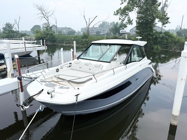 2023 Sea Ray DA 320 Coupe in michigan city IN