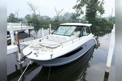 2023 Sea Ray DA 320 Coupe in michigan city IN