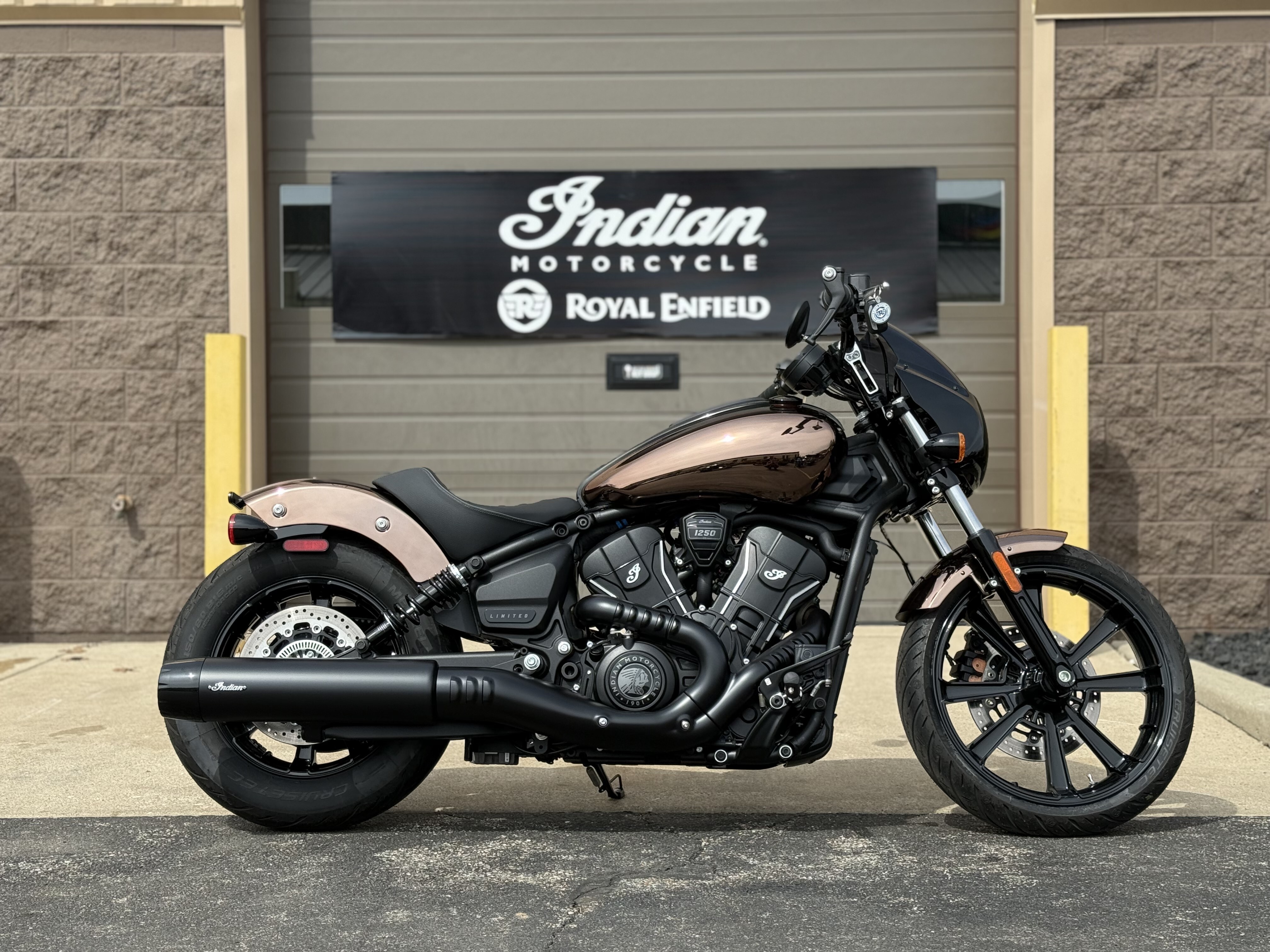 2025 Indian Motorcycle Sport Scout® Limited +Tech LIMITED +TECH in Elkhart, IN