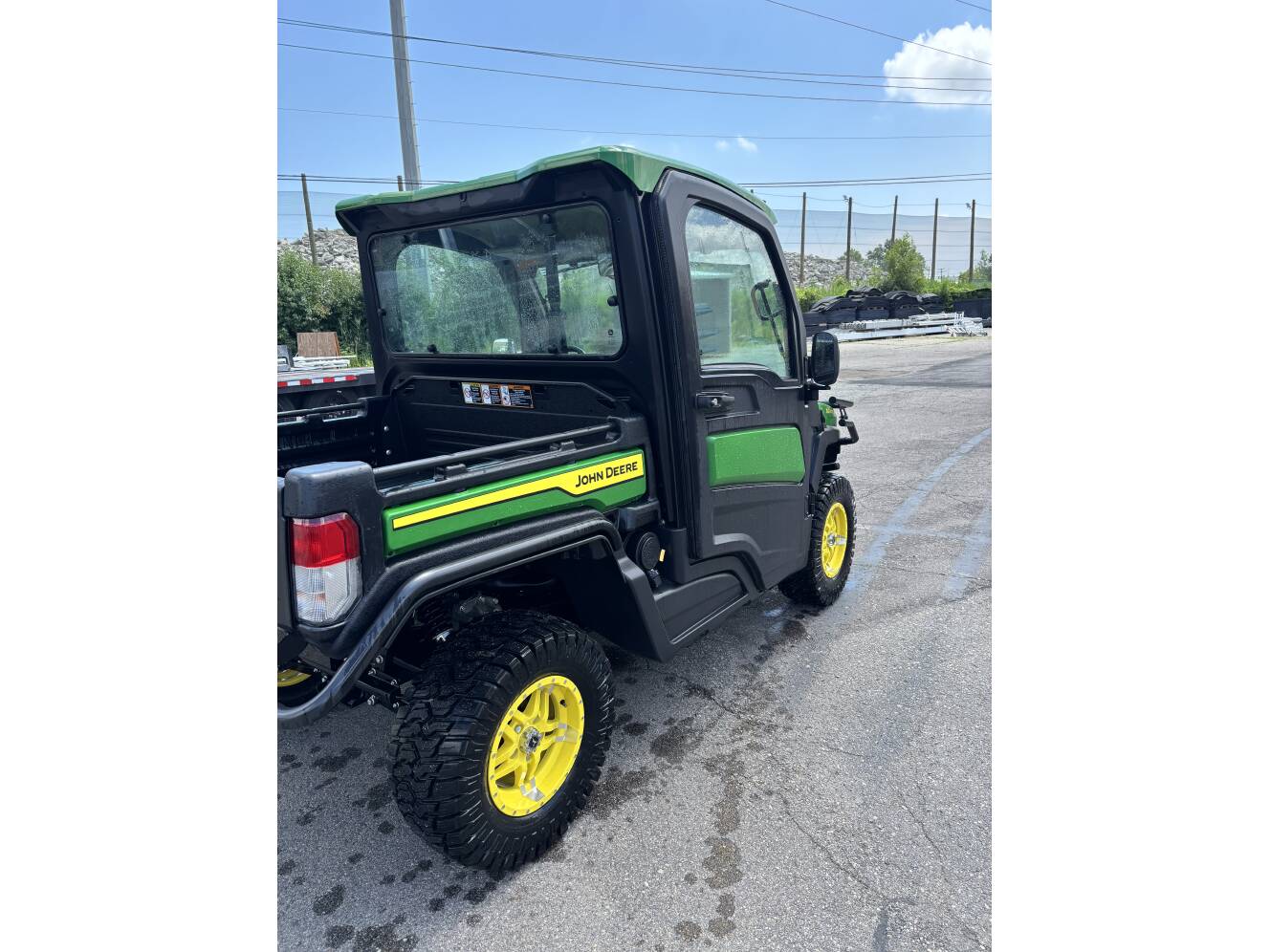A photo of this 2023 John Deere GATOR XUV835R BASE