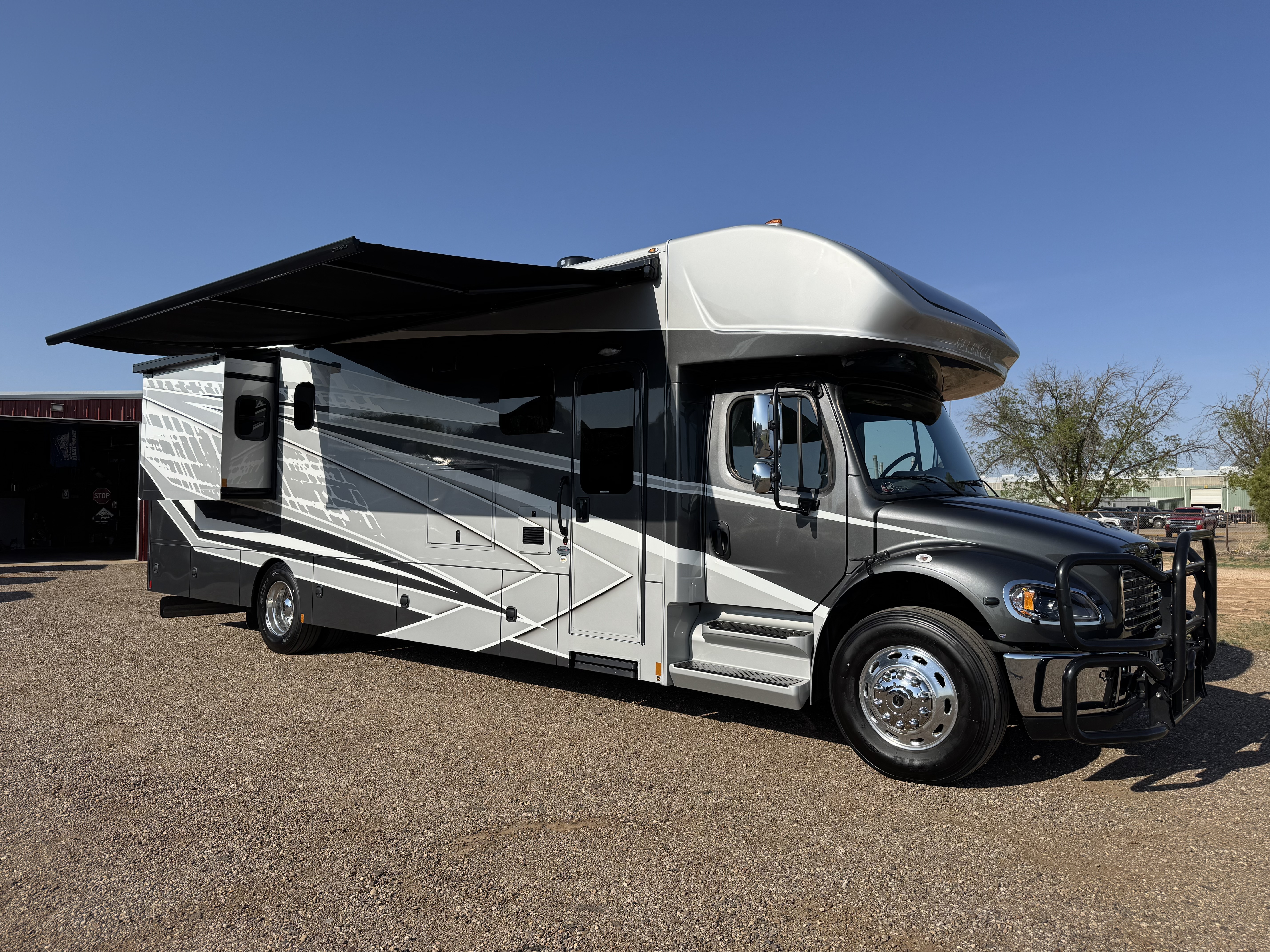 2024 Renegade VALENCIA 38RB in wolfforth TX