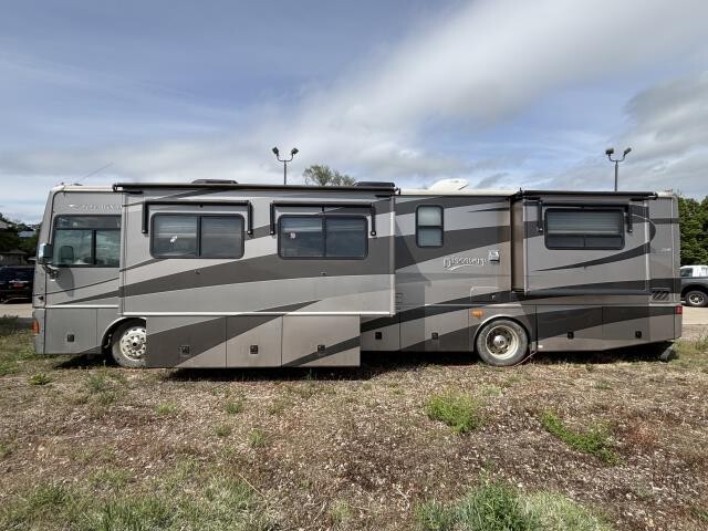 2005 Fleetwood DISCOVERY 39S in pierre SD