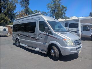 2012 LEISURE TRAVEL FREE SPIRIT