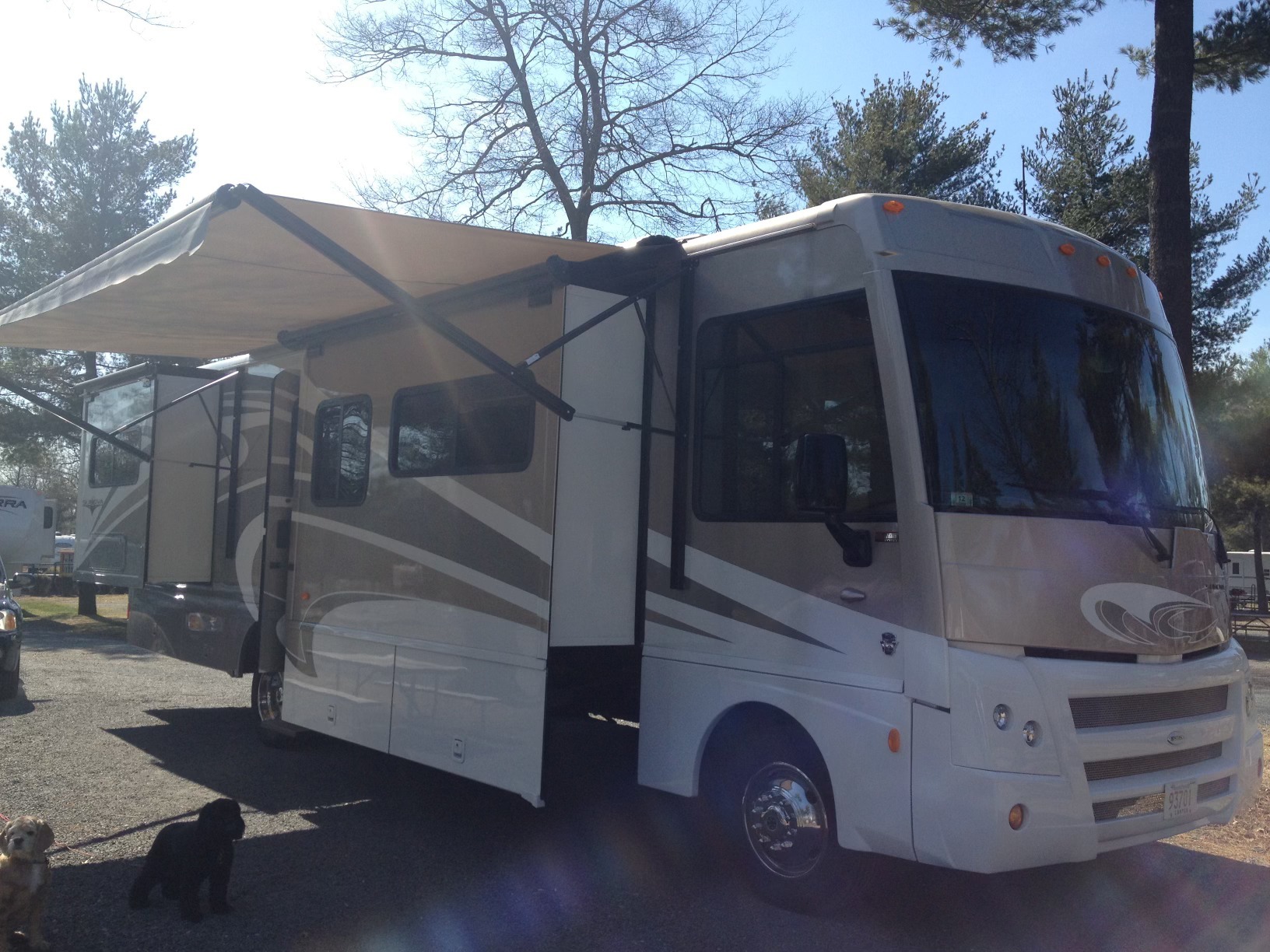 2011 Winnebago ITASCA SUNOVA 33C in bridgewater MA