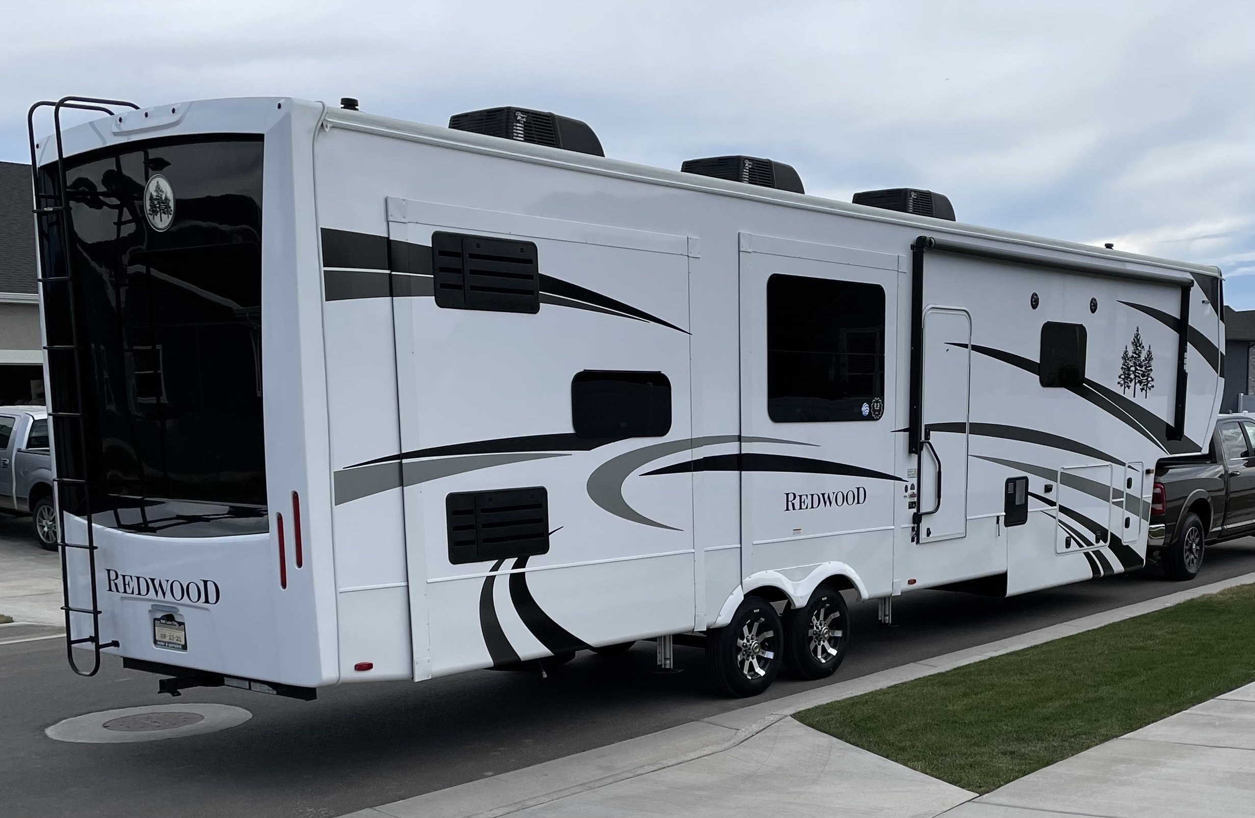 2021 Crossroads REDWOOD 4001LK in layton UT