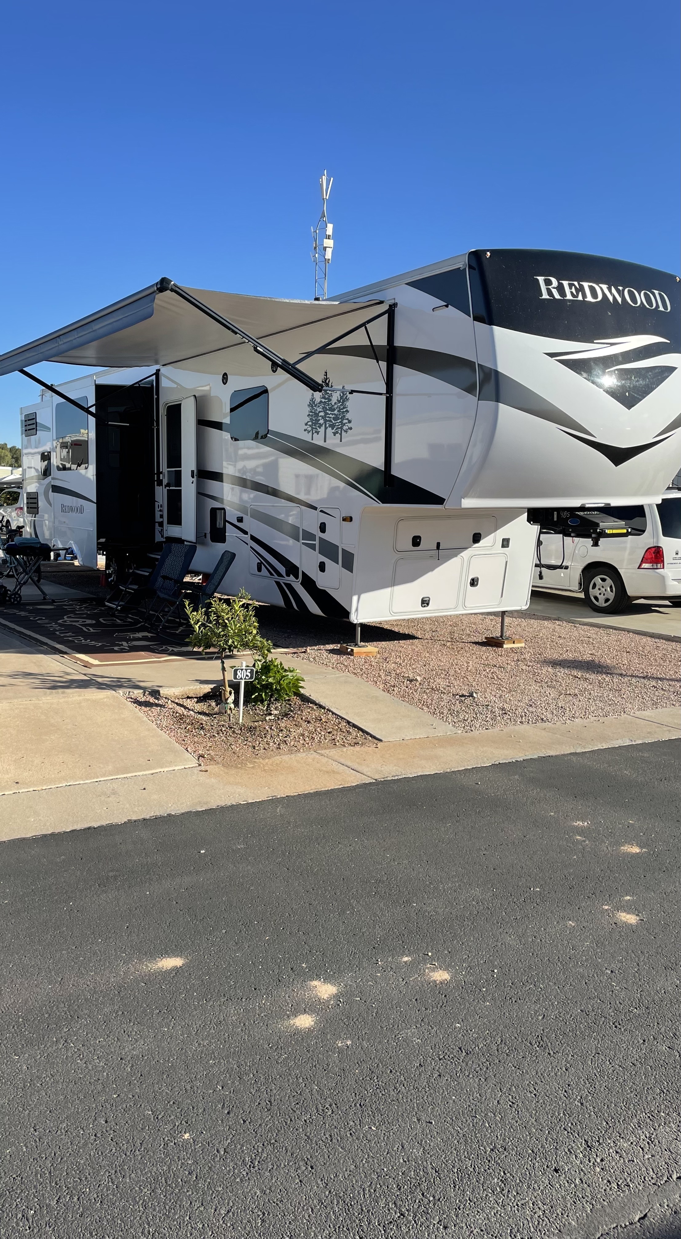 2021 Crossroads REDWOOD 4001LK in layton UT