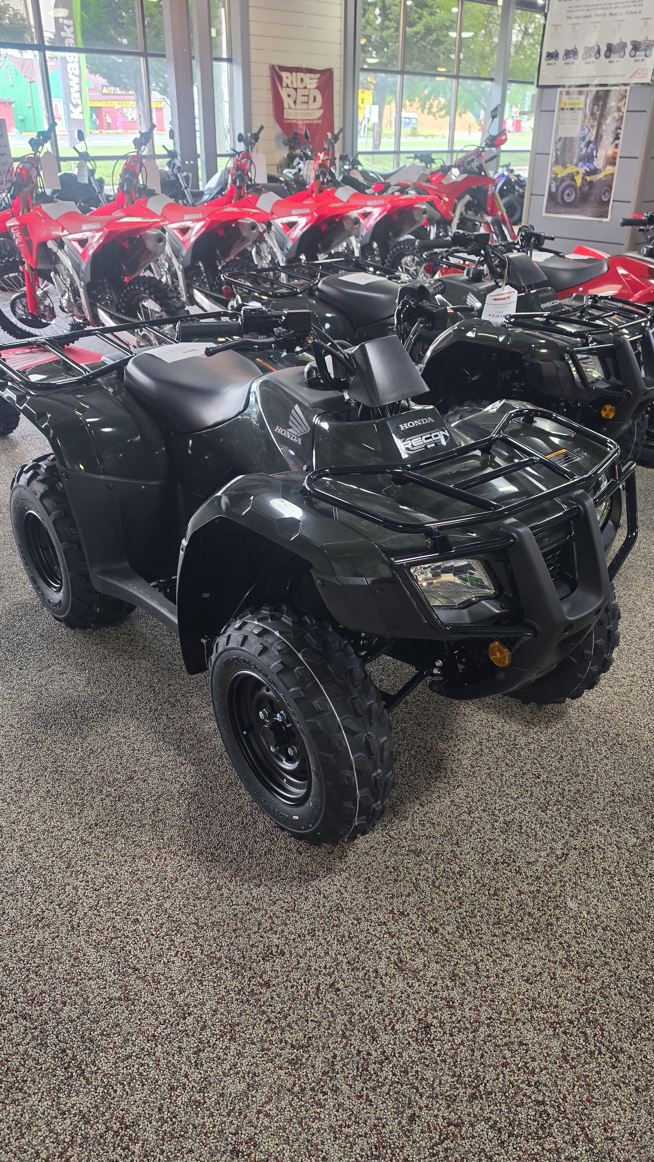 2026 Honda FourTrax Recon ES 2X4 ES in bear DE