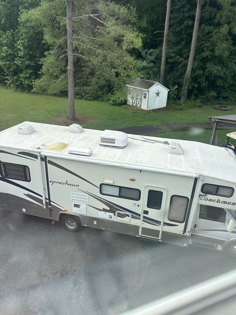 2005 Coachmen Leprechaun Deluxe/Premier 314SS in mineral VA