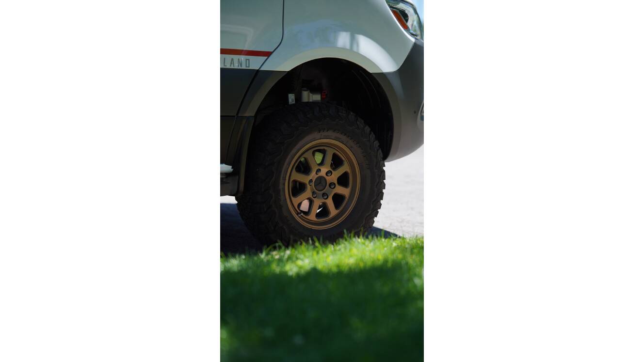 A photo of this 2023 Storyteller Overland CLASSIC MODE