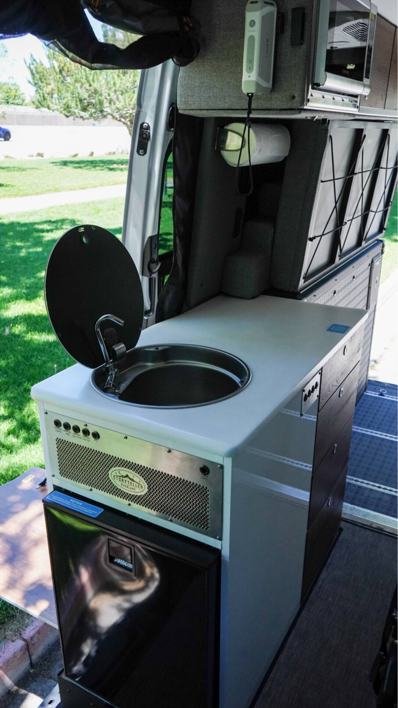 A photo of this 2023 Storyteller Overland CLASSIC MODE