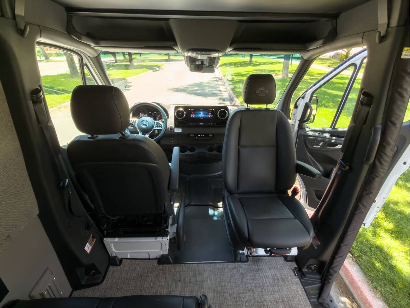 A photo of this 2023 Storyteller Overland CLASSIC MODE