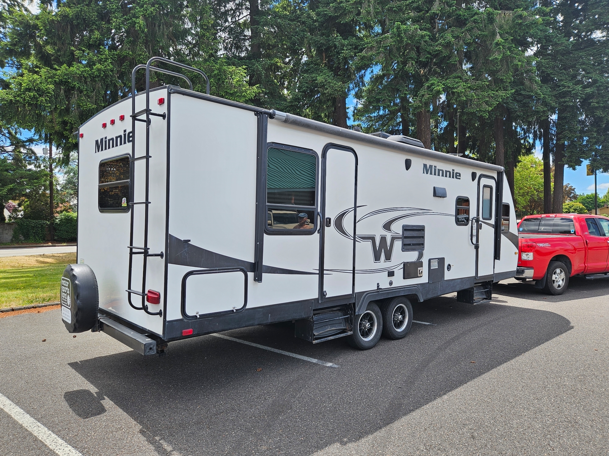 2018 Winnebago MINNIE 2500FL RV
