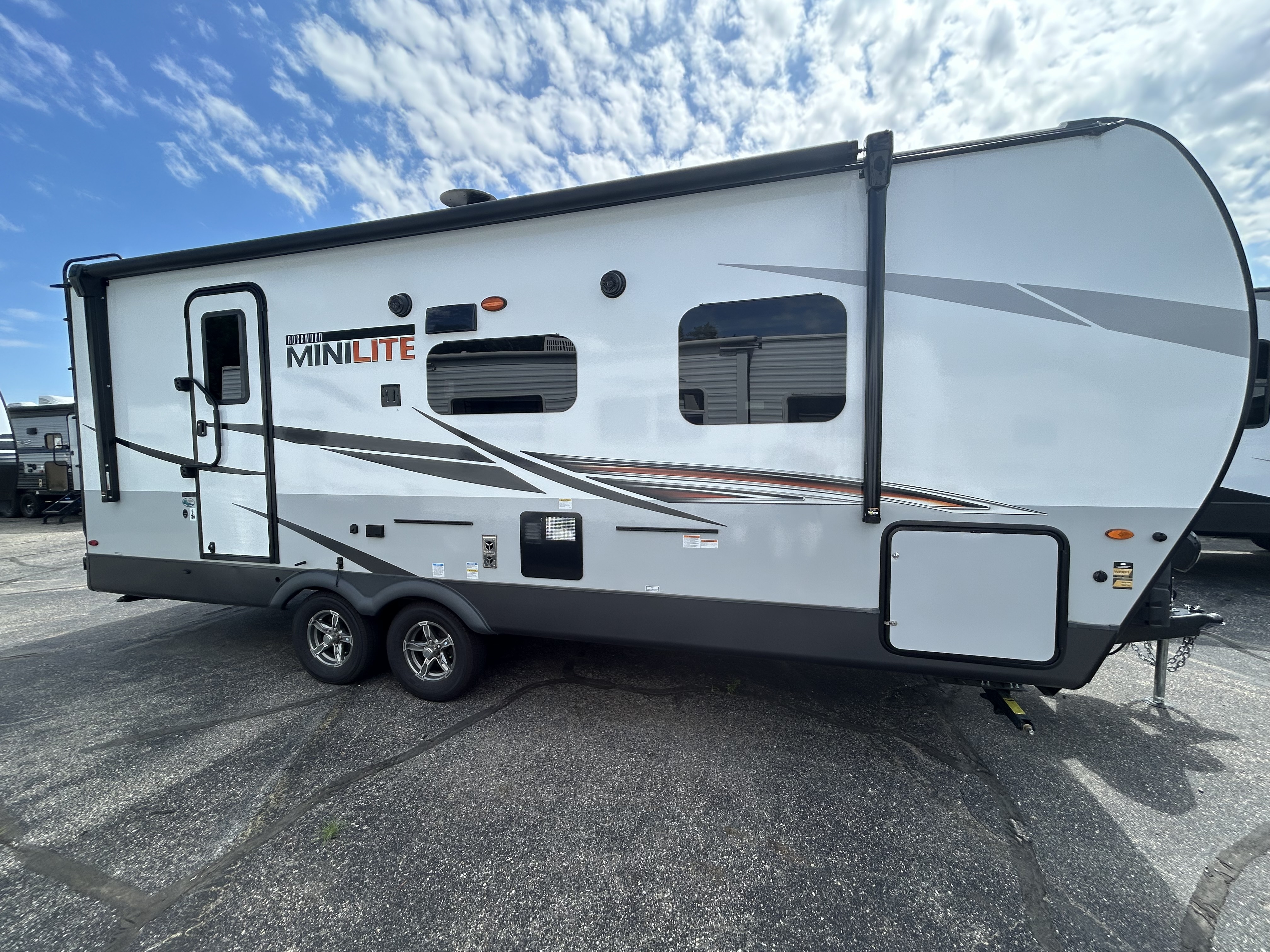 2022 Rockwood MINI LITE 2511S in detroit lakes MN