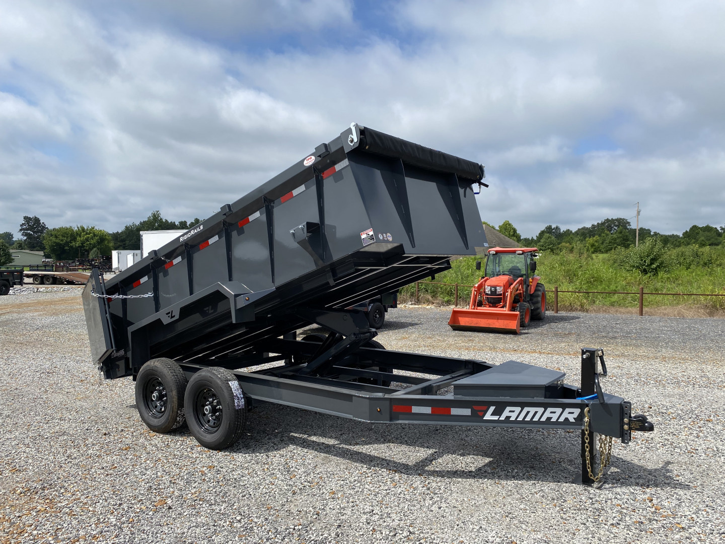 2026 Lamar Trailers DL831427 in Dexter, KY