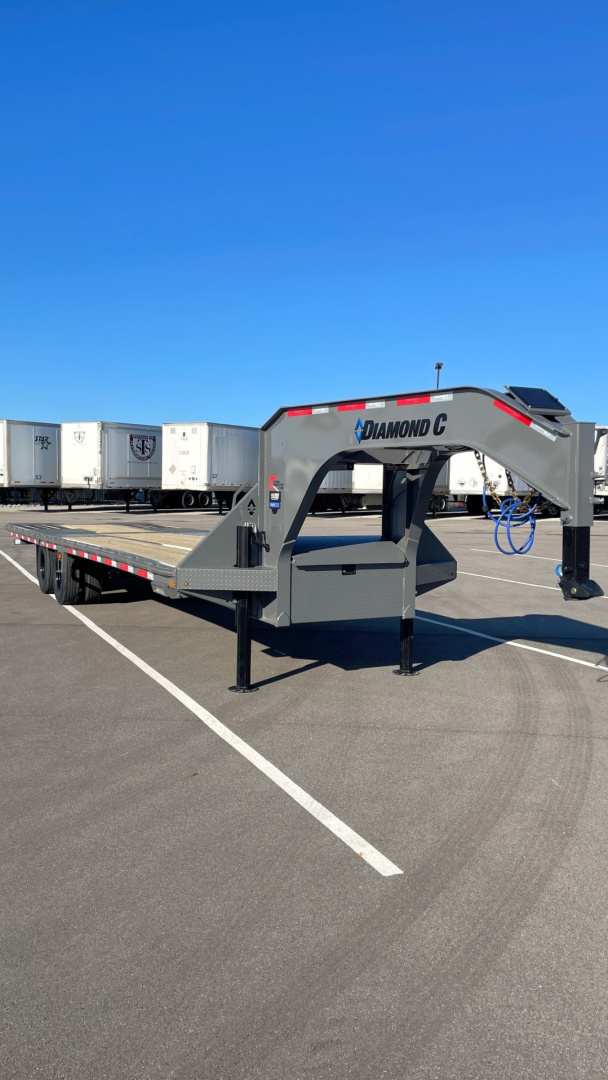 2026 Diamond C Trailers 32' FMAX 212 HDT CEMENT in Lebanon, TN