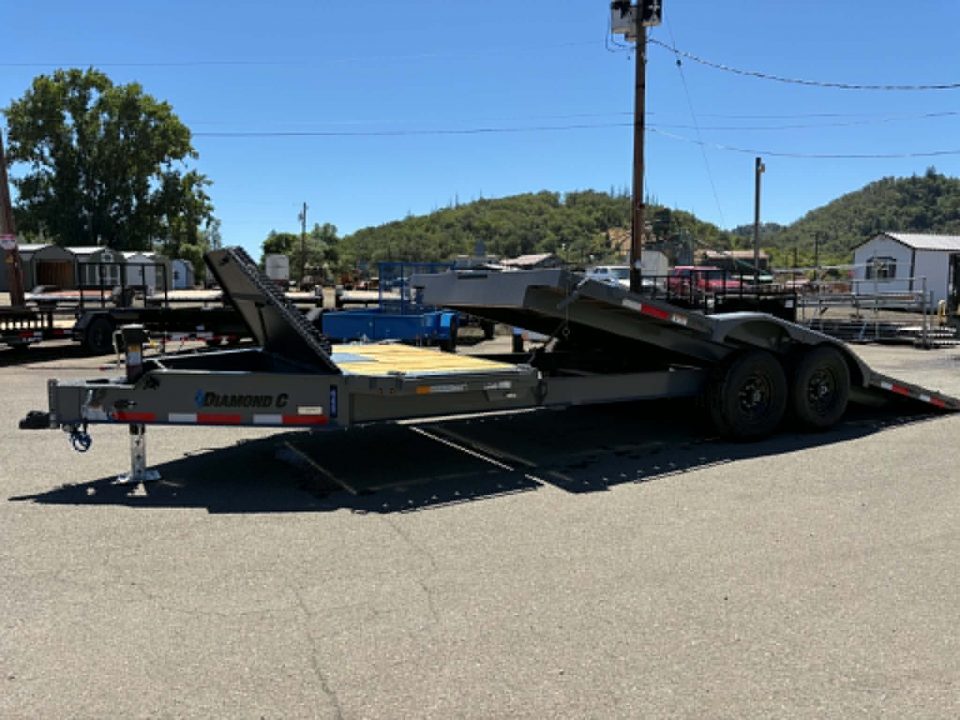 2026 Diamond C Trailers HXD207 in Roseburg, OR