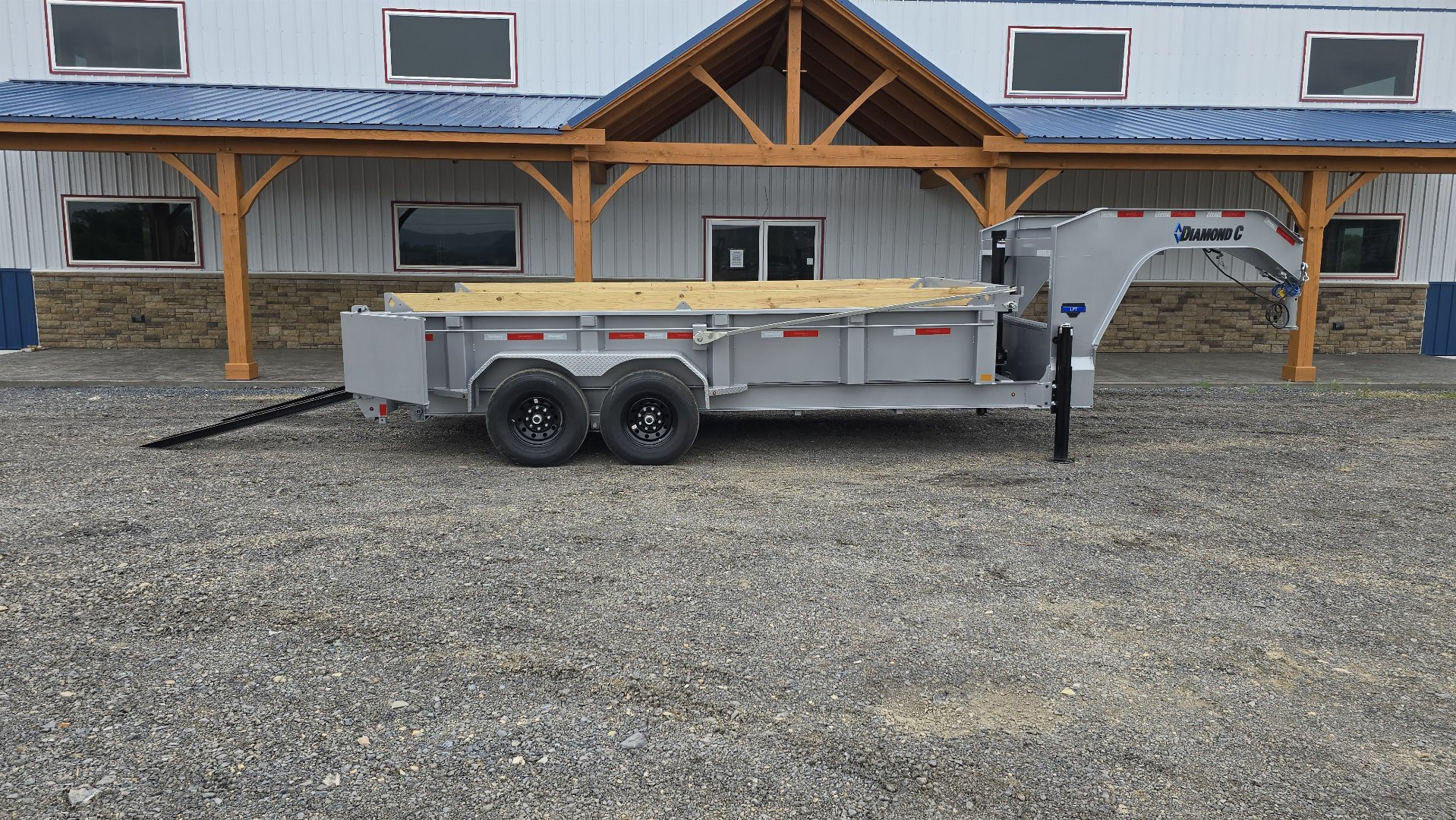 2025 Diamond C Trailers LPT in Bedford, PA