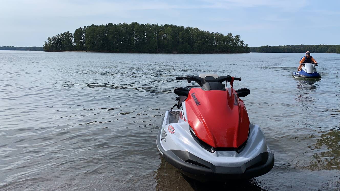 A photo of this 2020 Kawasaki JET SKI STX 160