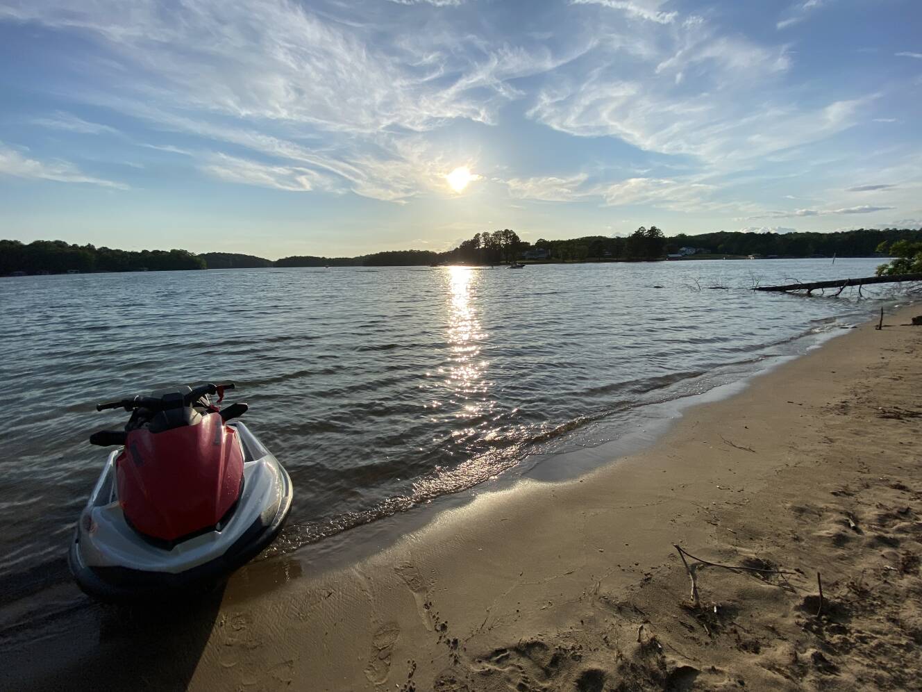 A photo of this 2020 Kawasaki JET SKI STX 160