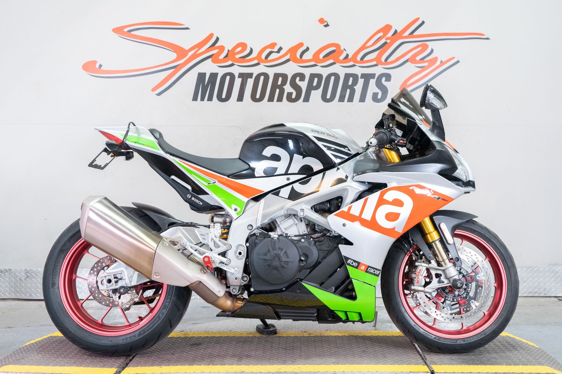 2017 Aprilia RSV4 RF ABS RF in Sacramento, CA