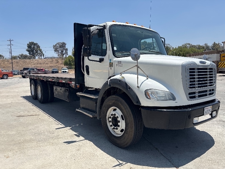 2018 Freightliner M211264S in Fontana, CA