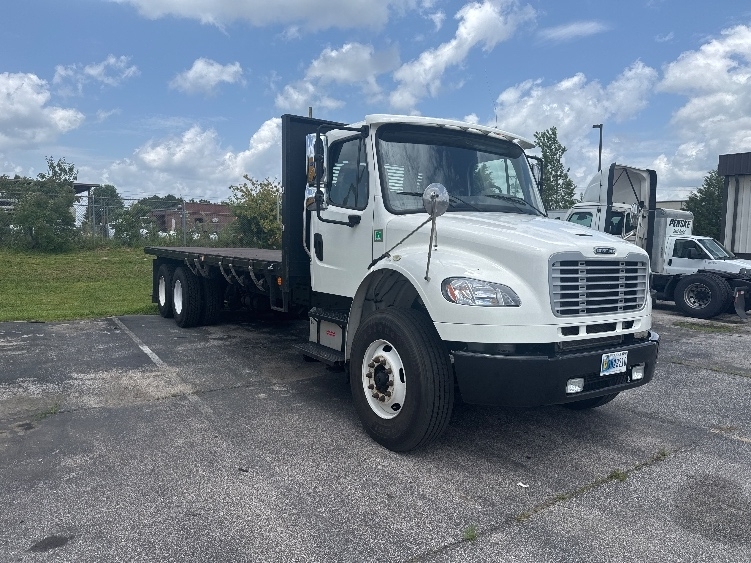 2019 FREIGHTLINER BUSINESS CLASS M2 106 in Columbia, TN