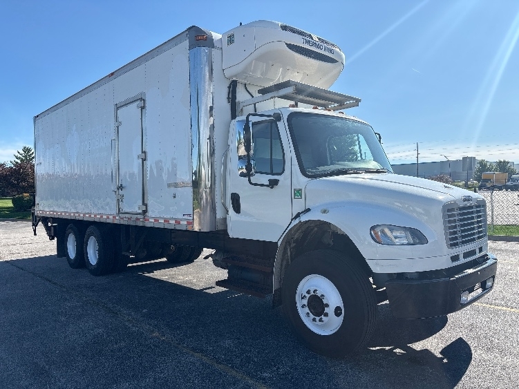 2020 FREIGHTLINER BUSINESS CLASS M2 106 in Davenport, IA