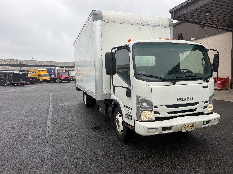 2020 ISUZU NRR in Cranbury, NJ