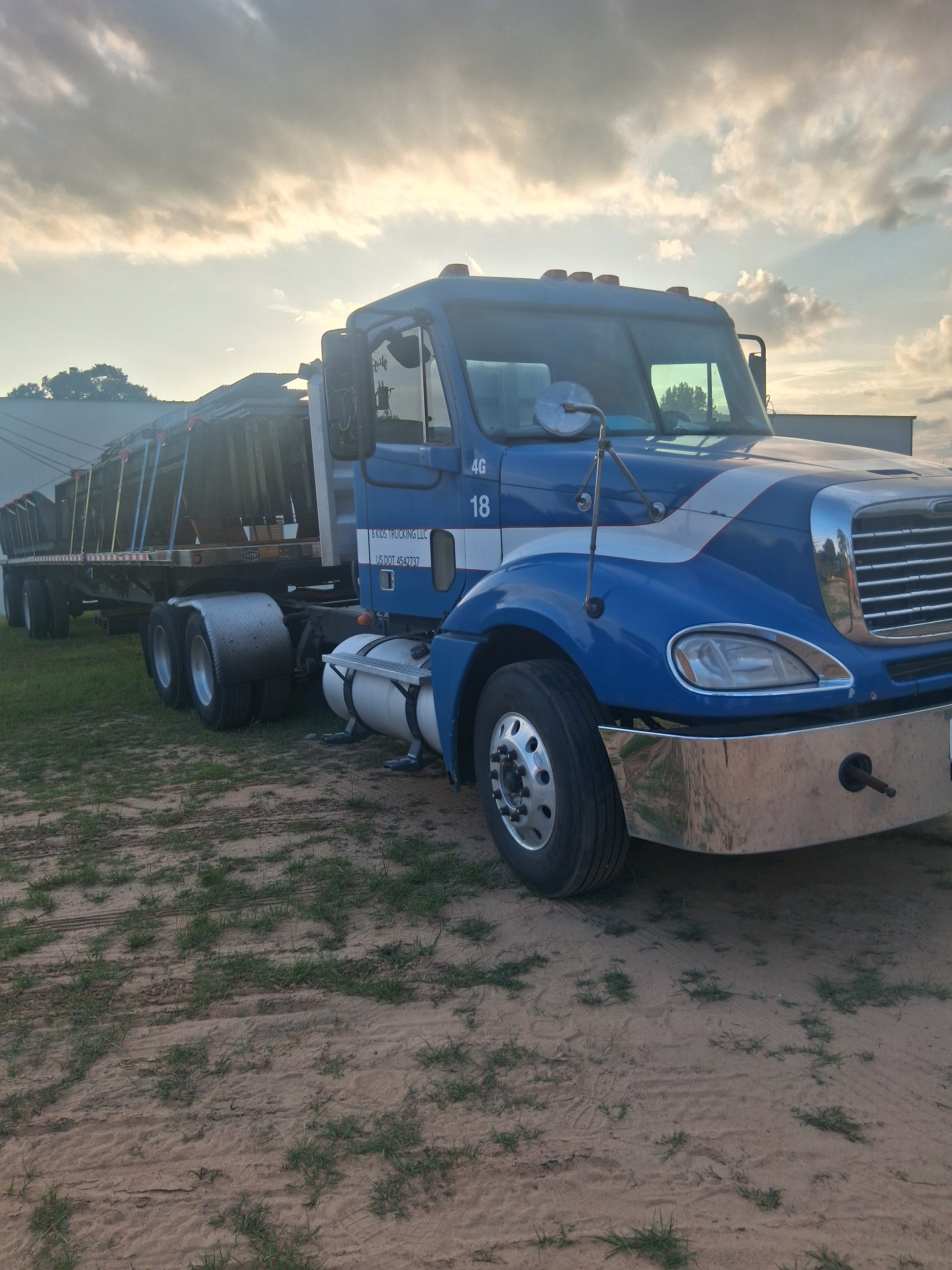 2008 FREIGHTLINER COLUMBIA in Wetumpka, AL