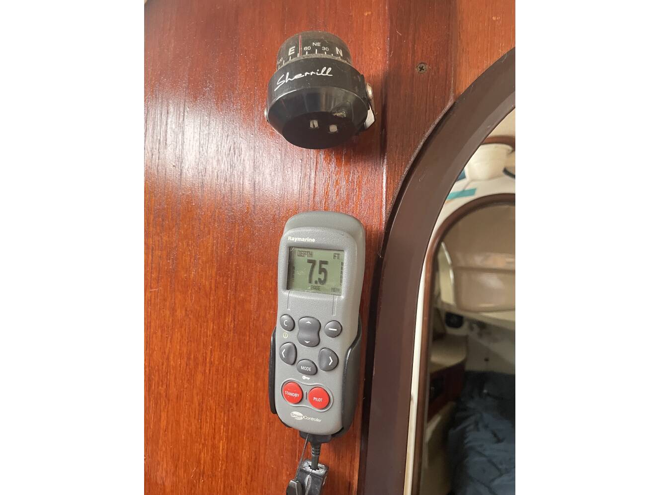 A photo of this 1989 Hunter LEGEND 37