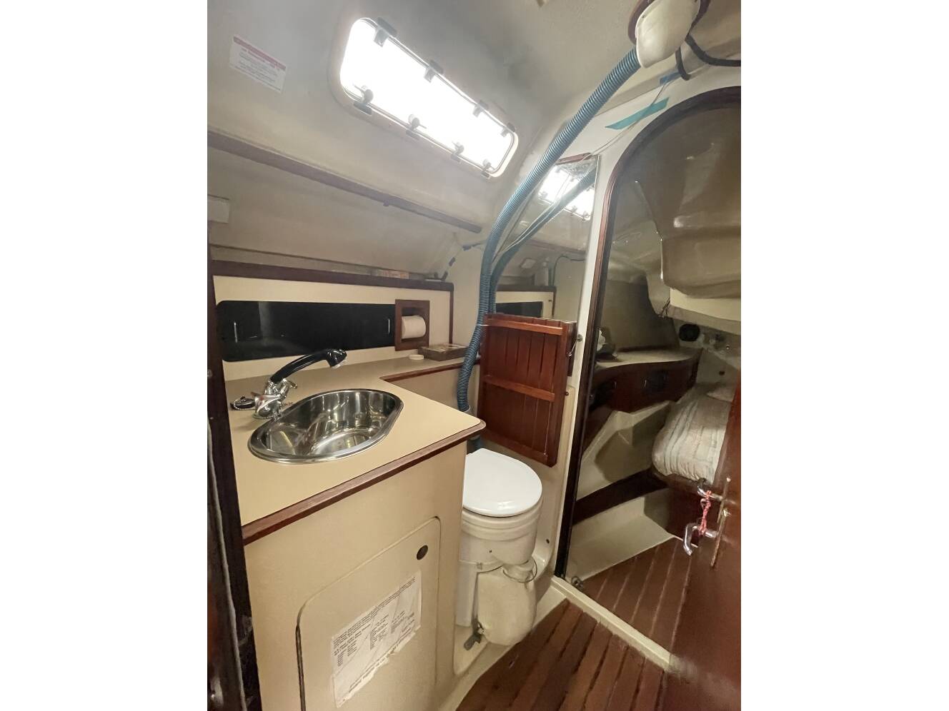 A photo of this 1989 Hunter LEGEND 37