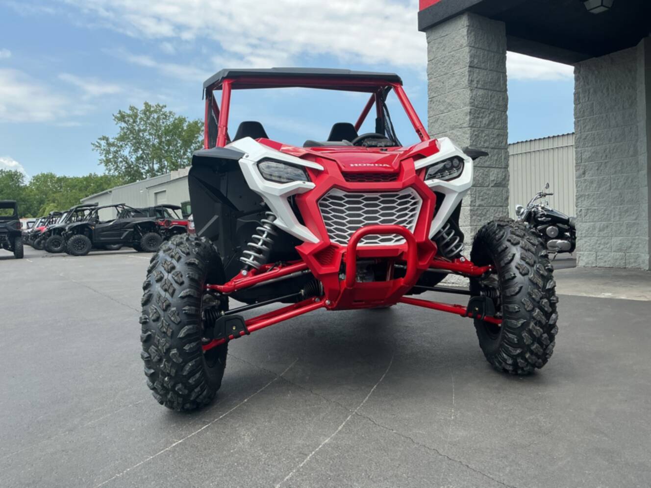 A photo of this 2026 Honda SXS10S2RDT