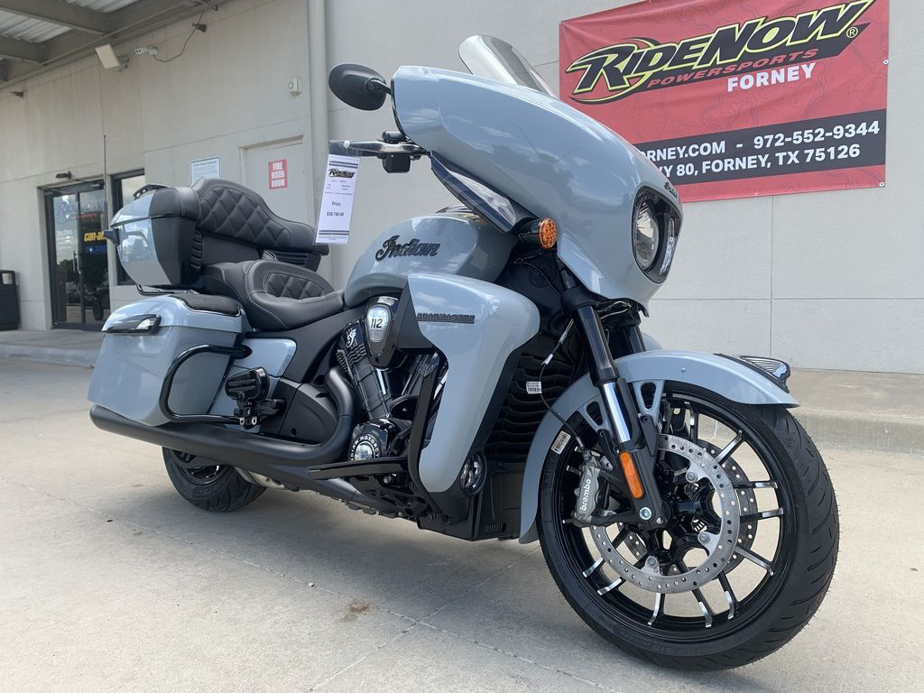 2025 Indian Roadmaster PowerPlus Dark Horse w/PowerBand Stor DARK HORSE in Forney, TX