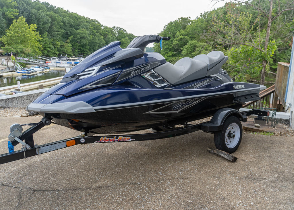 2013 Yamaha Waverunners FX CRZ SHO SHO in Osage Beach, MO
