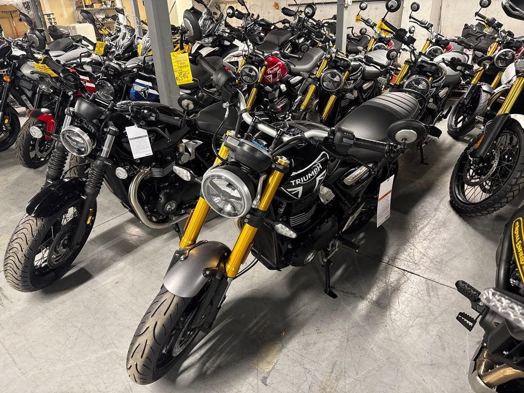 2026 Triumph Speed 400 Phantom Black/Storm Grey BASE in Augusta, ME