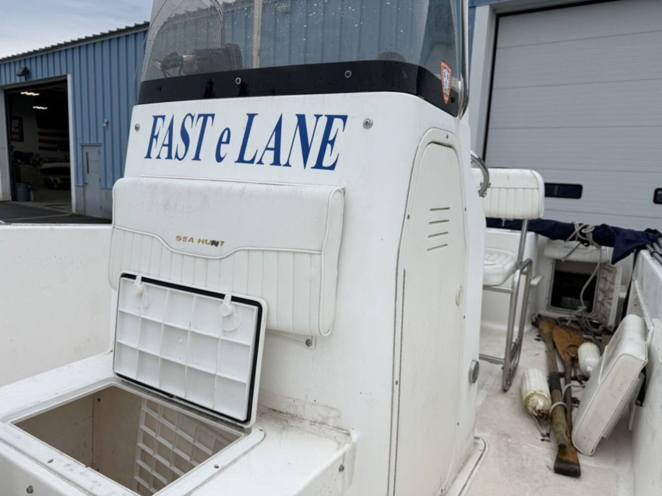 A photo of this 2006 Sea Hunt 207 TRITON