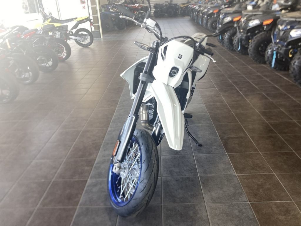 2026 Suzuki DR-Z4SM Plus BASE in Wichita, KS