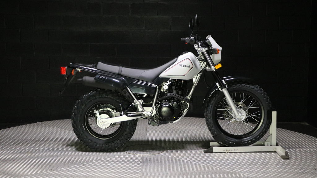 2027 Yamaha TW200 200 in Paris, TX