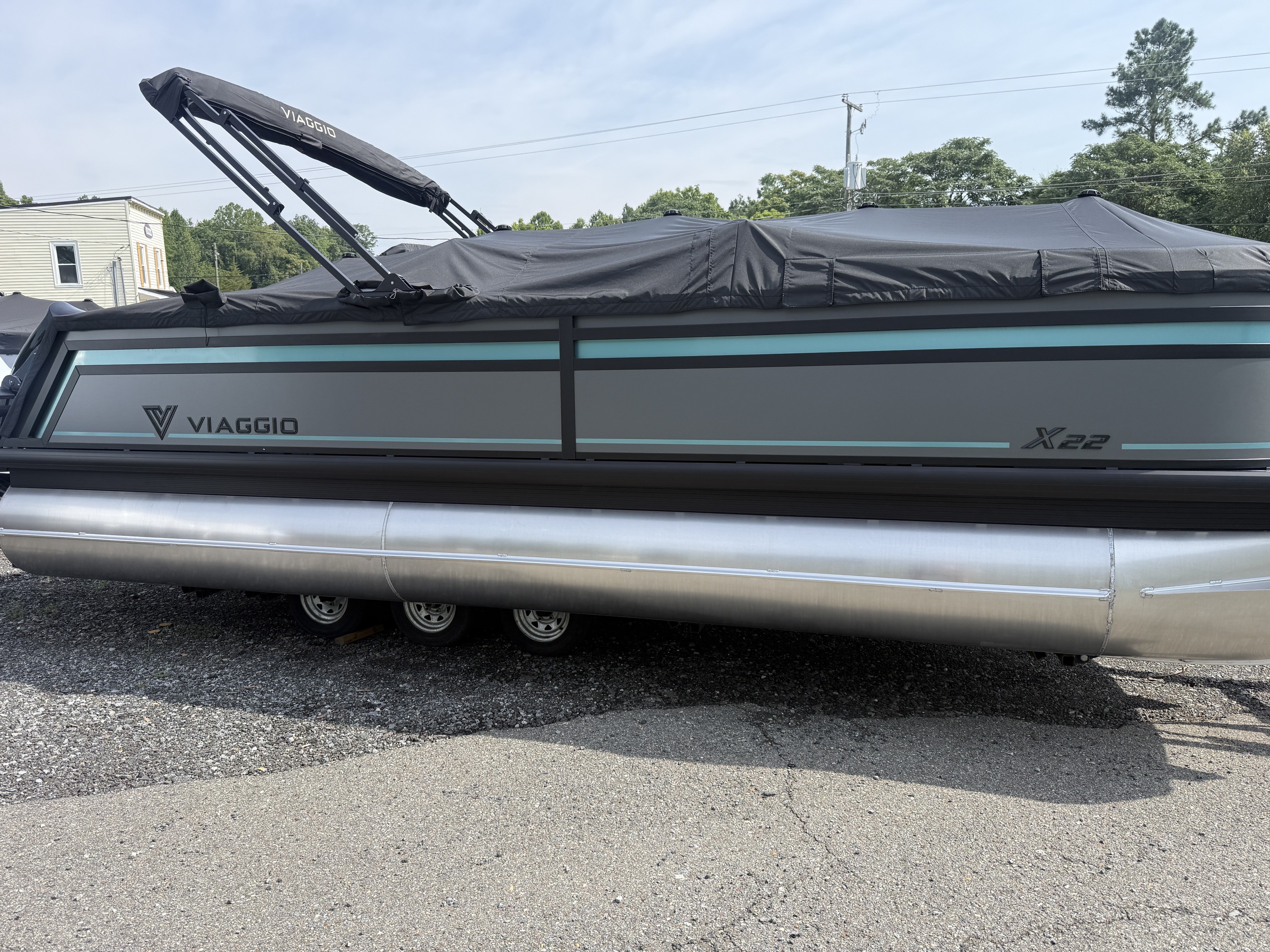 2027 Viaggio X22U in penhook VA