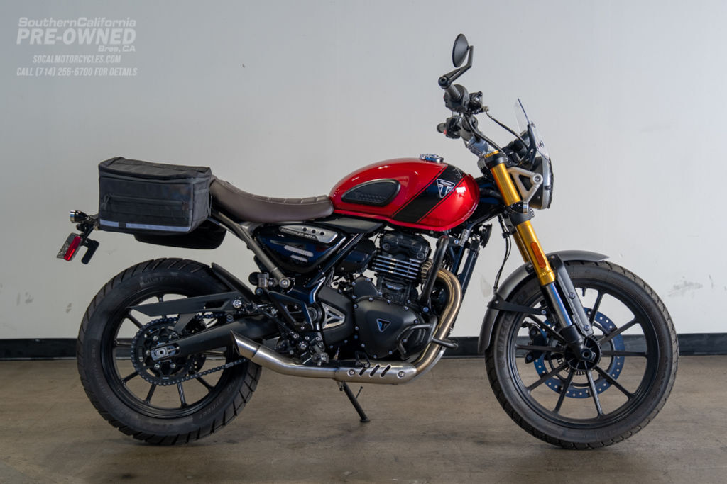2025 Triumph Scrambler 400 X Carnival Red / Phantom Black 400 X in Brea, CA
