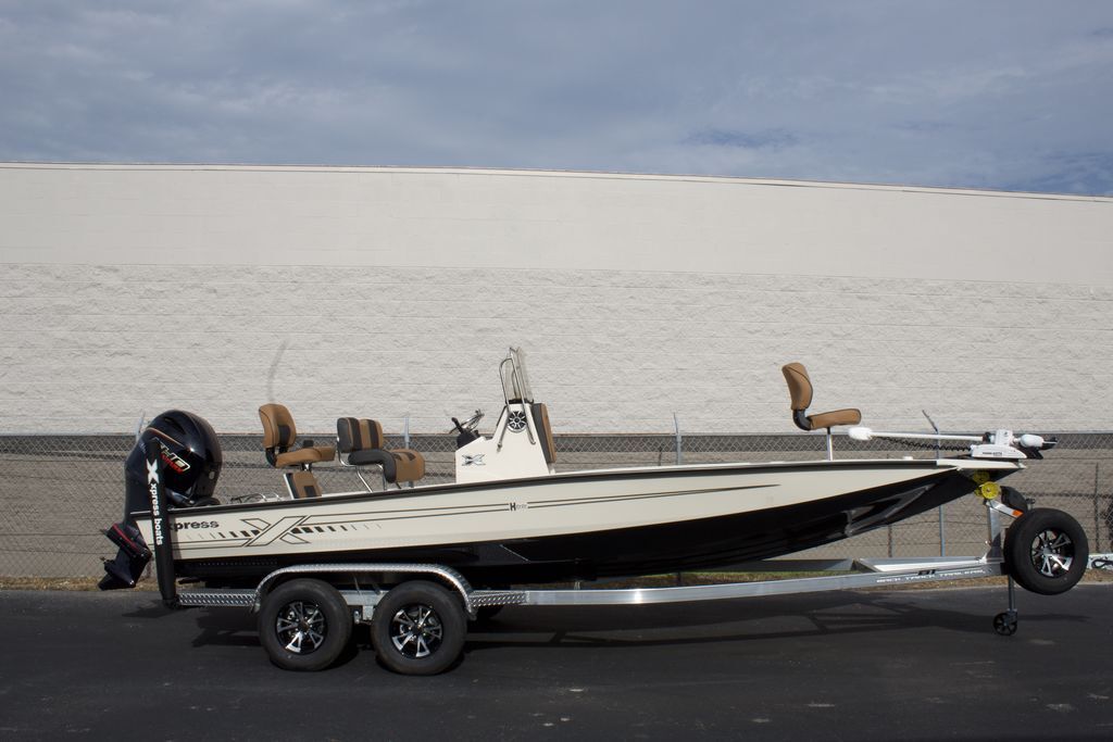 Xpress H22 Bay Boats For Sale in Florida - Boatmart