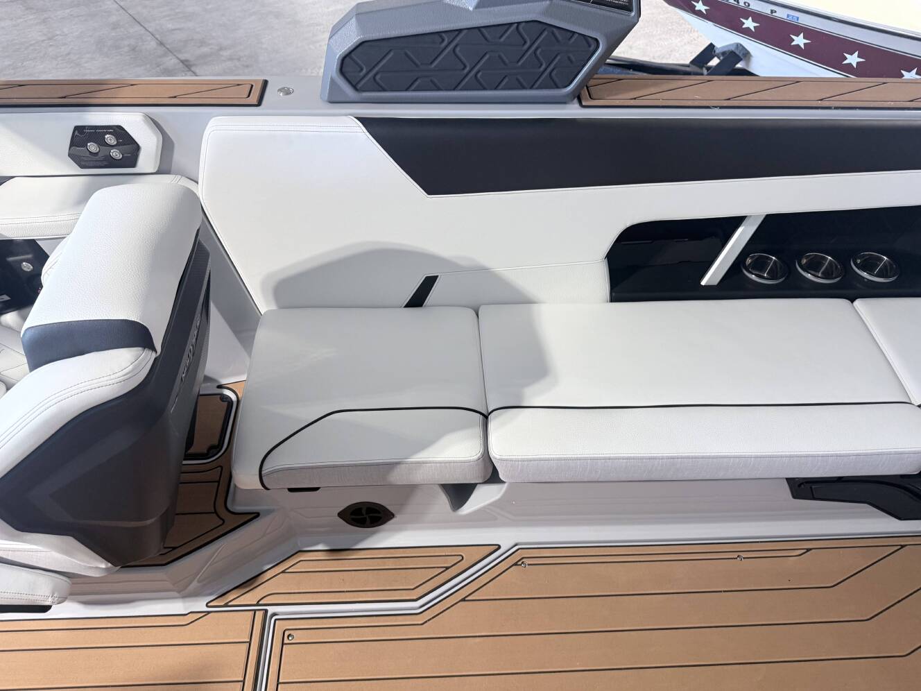 A photo of this 2026 Nautique GS24