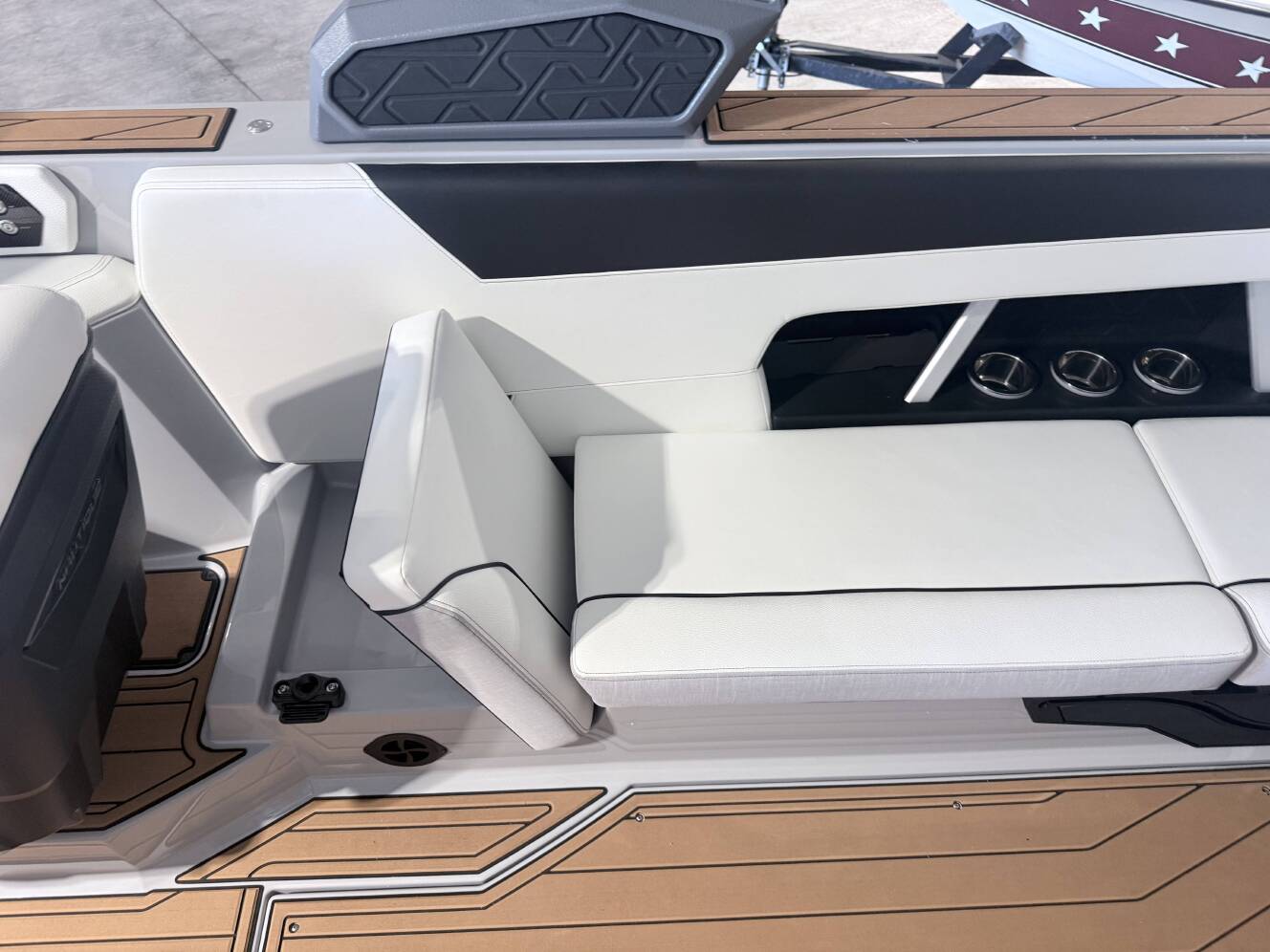 A photo of this 2026 Nautique GS24
