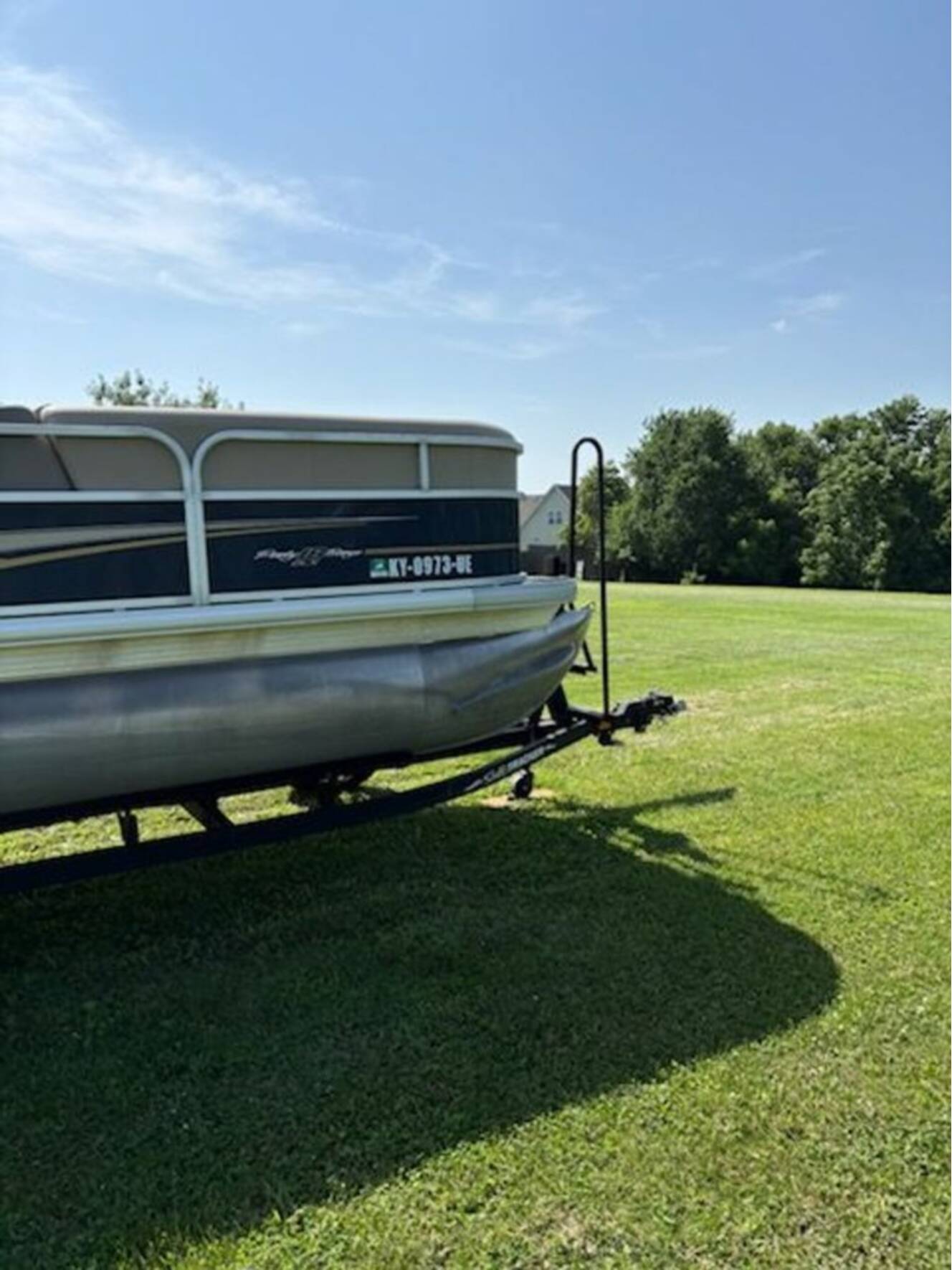 A photo of this 2022 Sun Tracker Party Barge 18 DLX