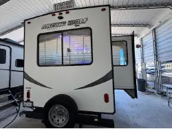2019 FOREST RIVER CHEROKEE ARCTIC WOLF 285RL4