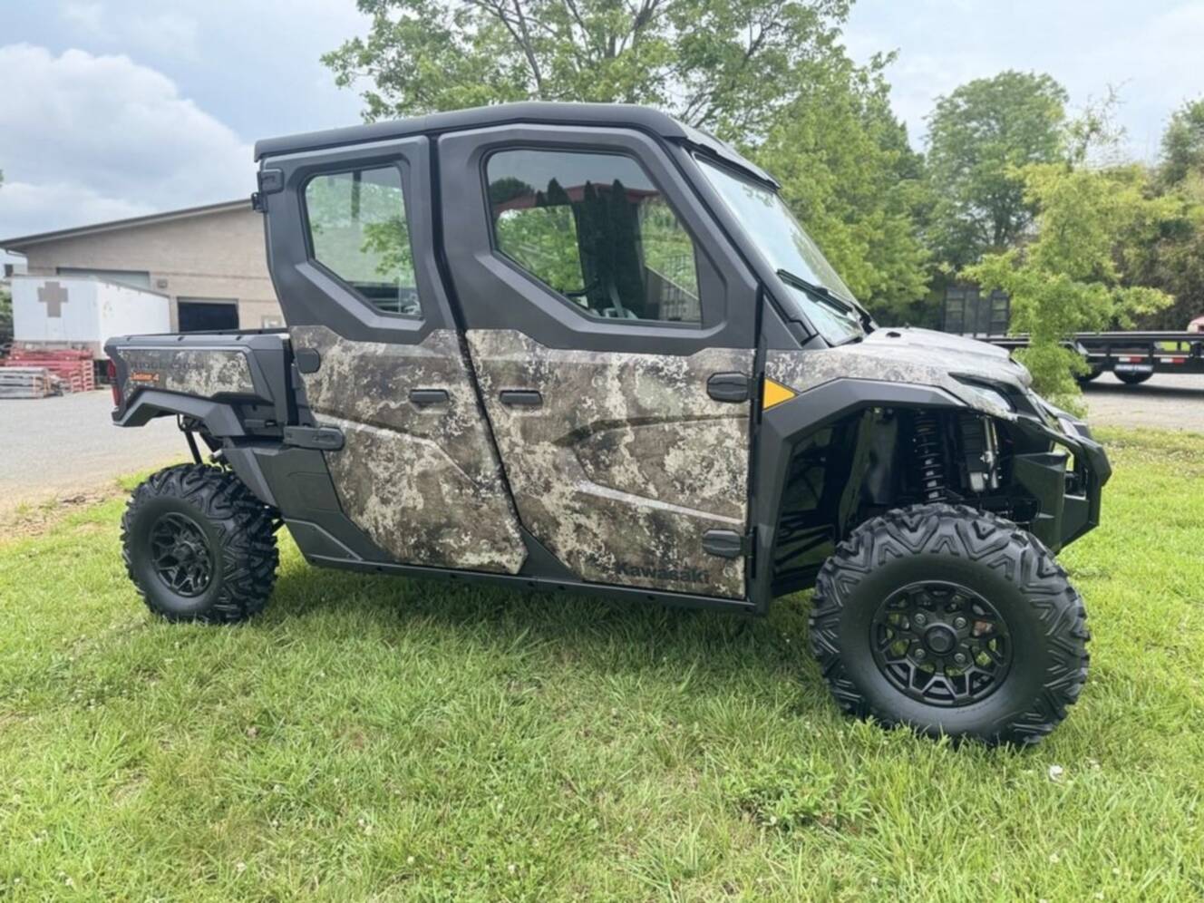 A photo of this 2026 Kawasaki RIDGE CREW HVAC