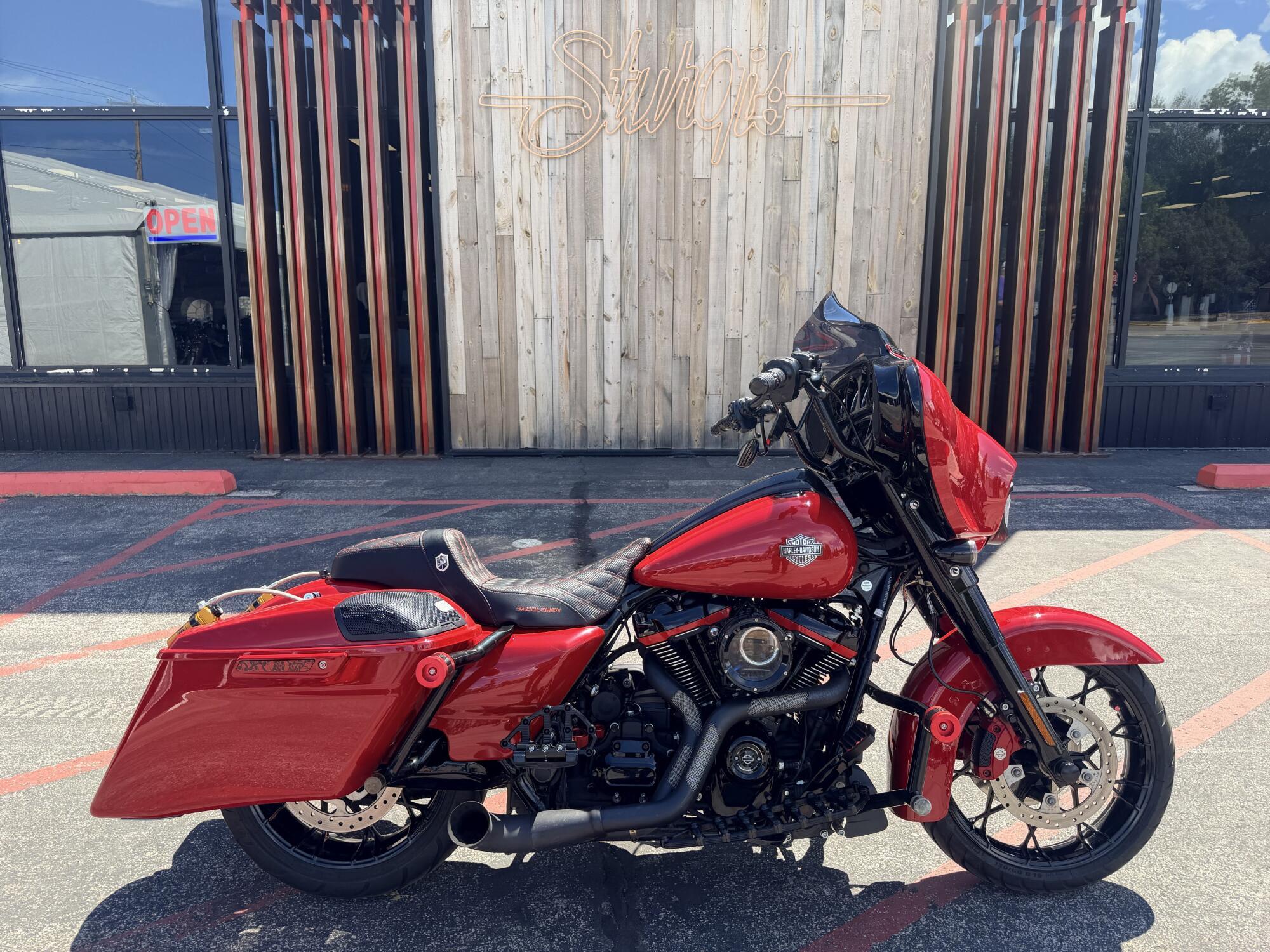 2023 Harley-Davidson Street Glide in Sturgis, SD