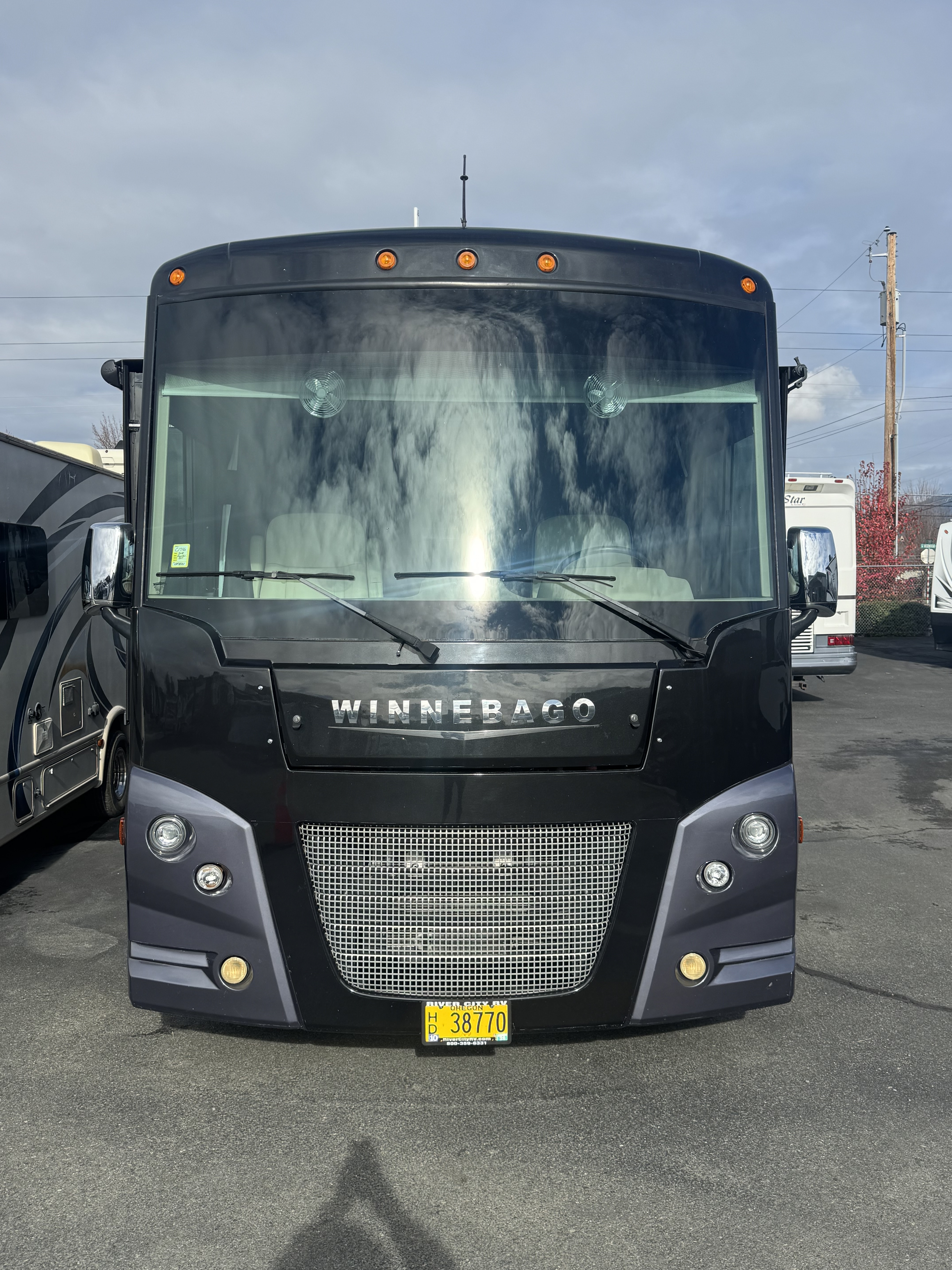 2018 Winnebago Sunstar LX 30T in grants pass OR
