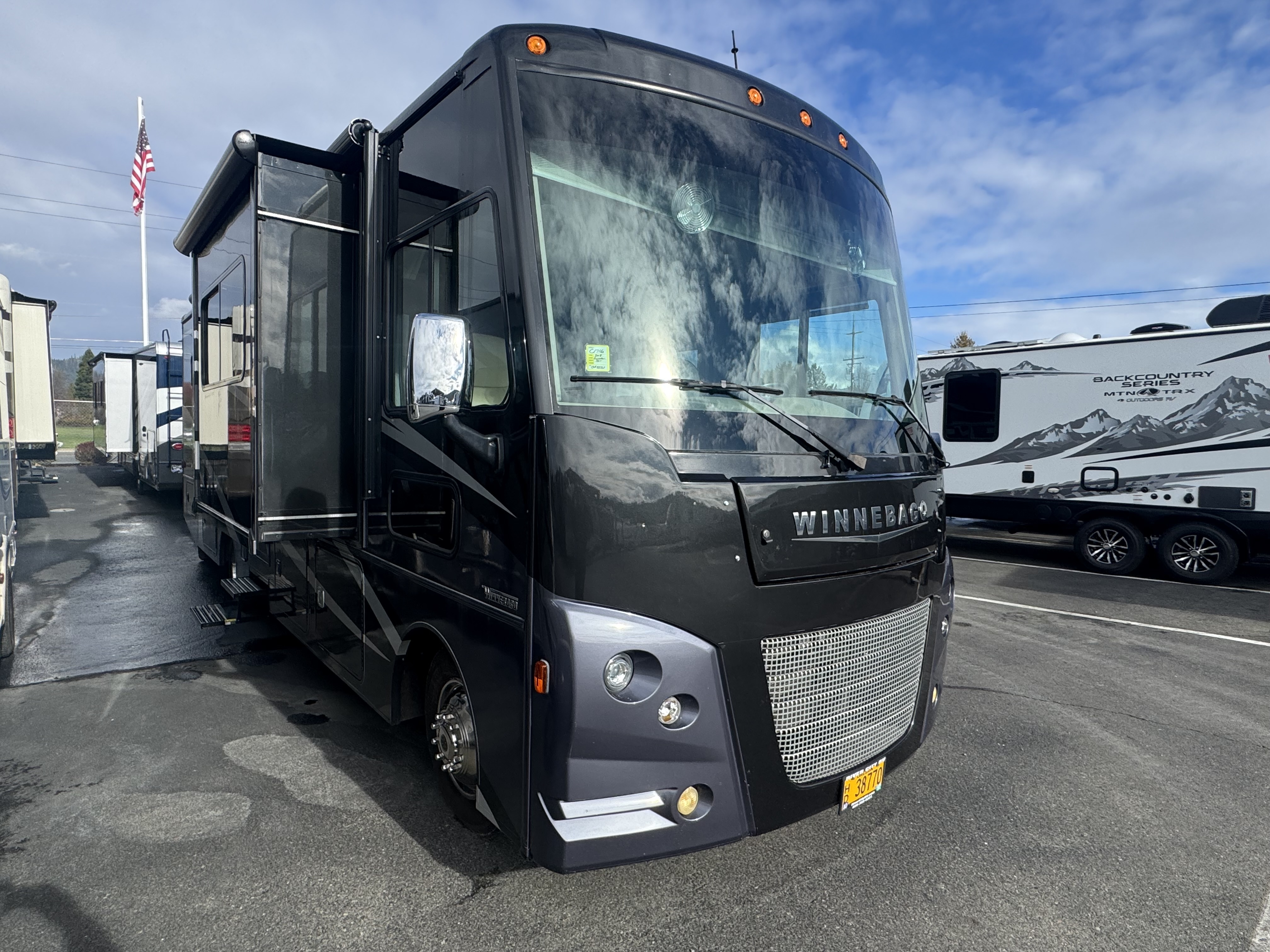 2018 Winnebago Sunstar LX 30T in grants pass OR
