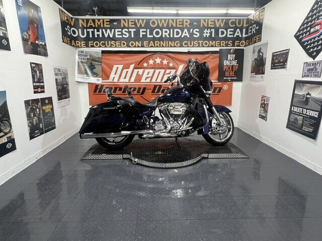 2016 Harley-Davidson CVO Street Glide CVO in Sarasota, FL